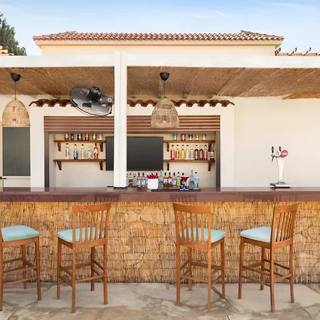 Freij & (adults Only) 4*