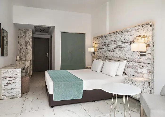 Freij & (adults Only)