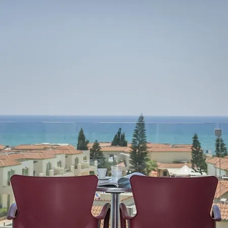 Freij & - Adults Only 4*