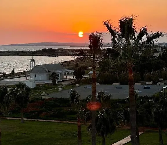 Hotell Freij & (adults Only) 4*