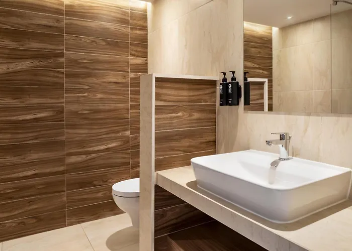 Freij & (adults Only) Hotell 4*